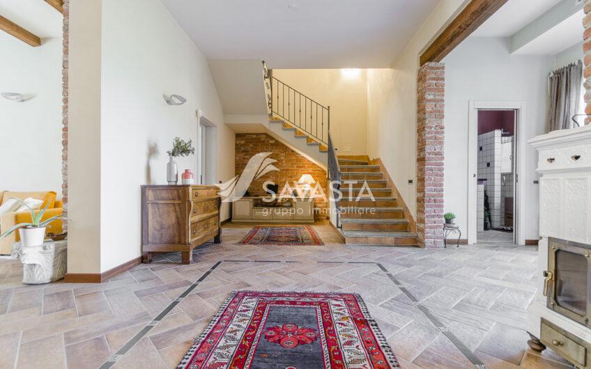 TORRION QUARTARA – VILLA