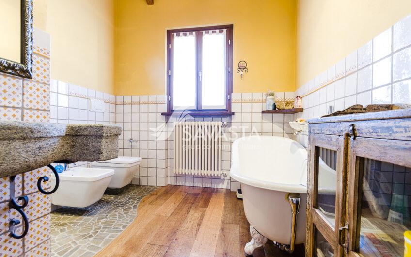 TORRION QUARTARA – VILLA